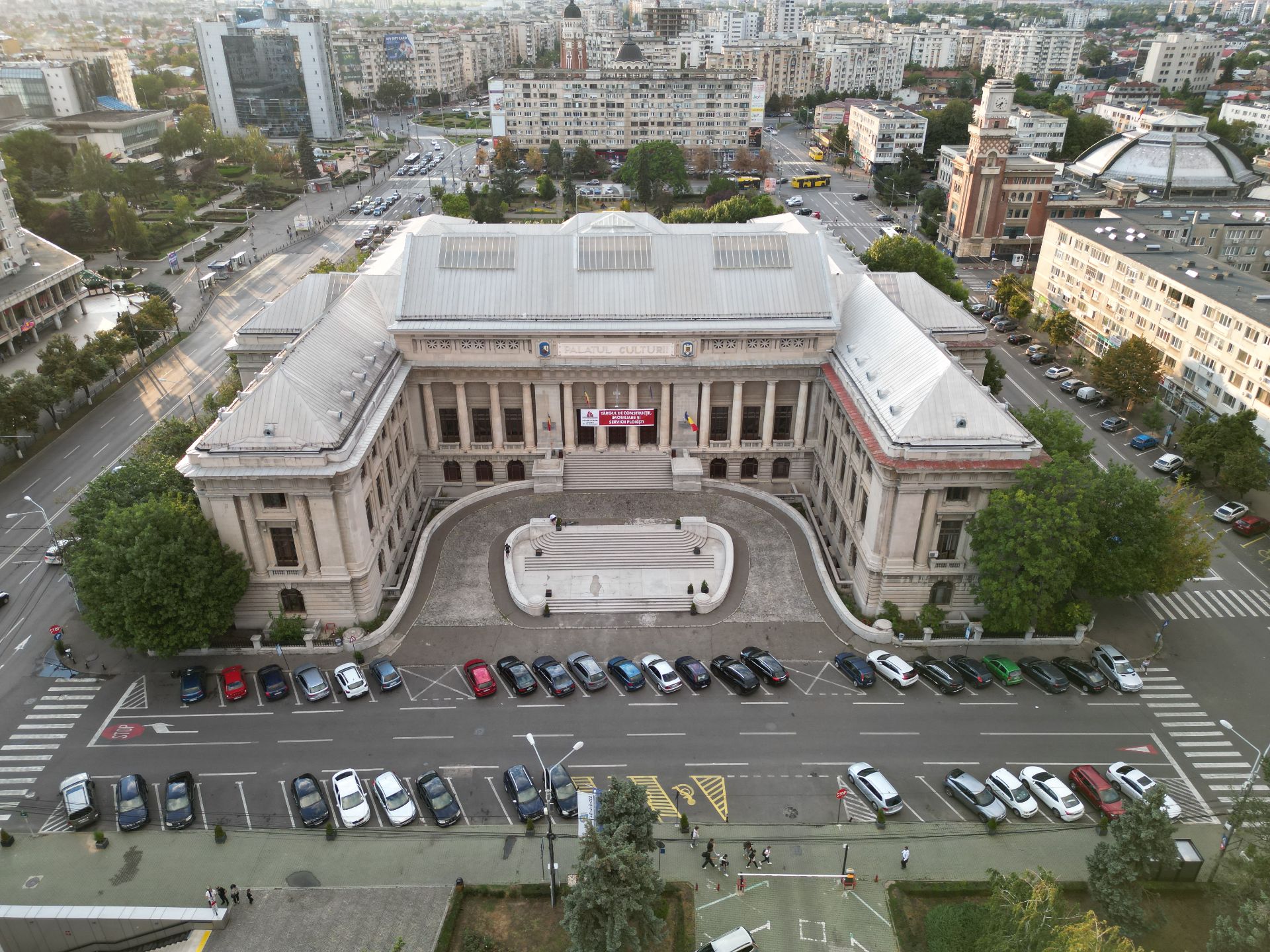 palatul-culturii-ploiesti-jpg-1729526385.JPG