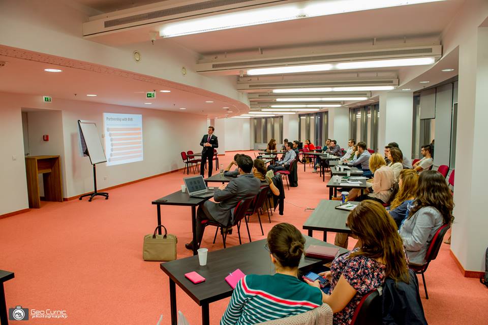 Tineri antreprenori educaţi în afaceri în programul de mentorat JCI Bucureşti