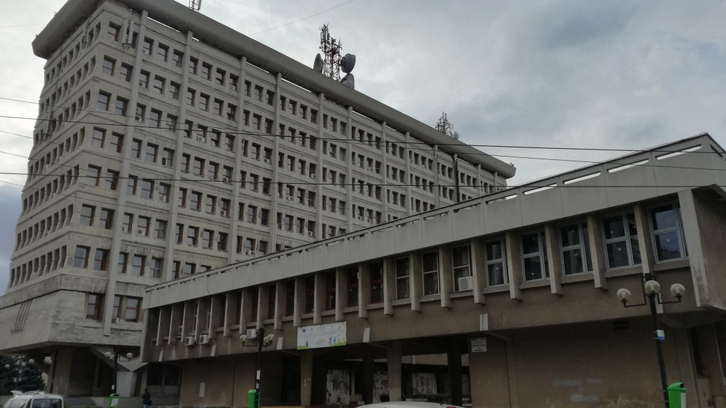 Hotărârea CJ Prahova privind restructurările a fost suspendată de Tribunalul Prahova!