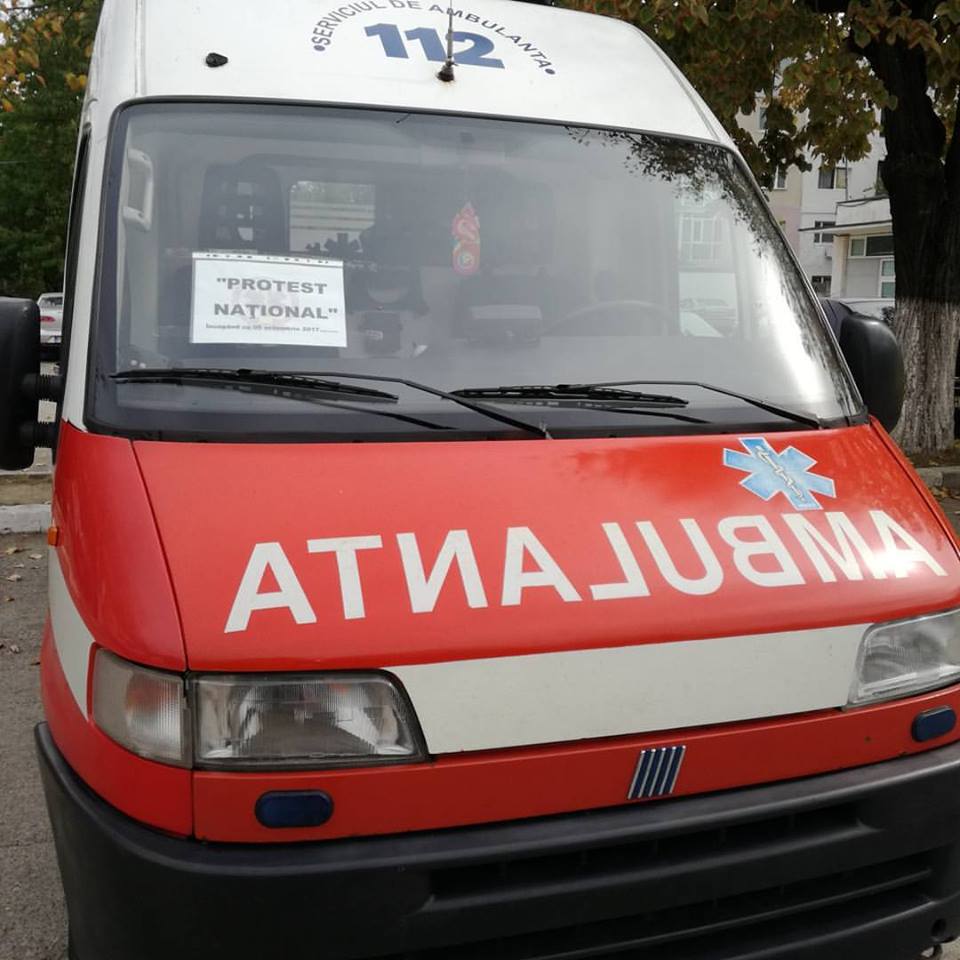 Guvernul a decis achiziţionarea de ambulanţe în toată ţara