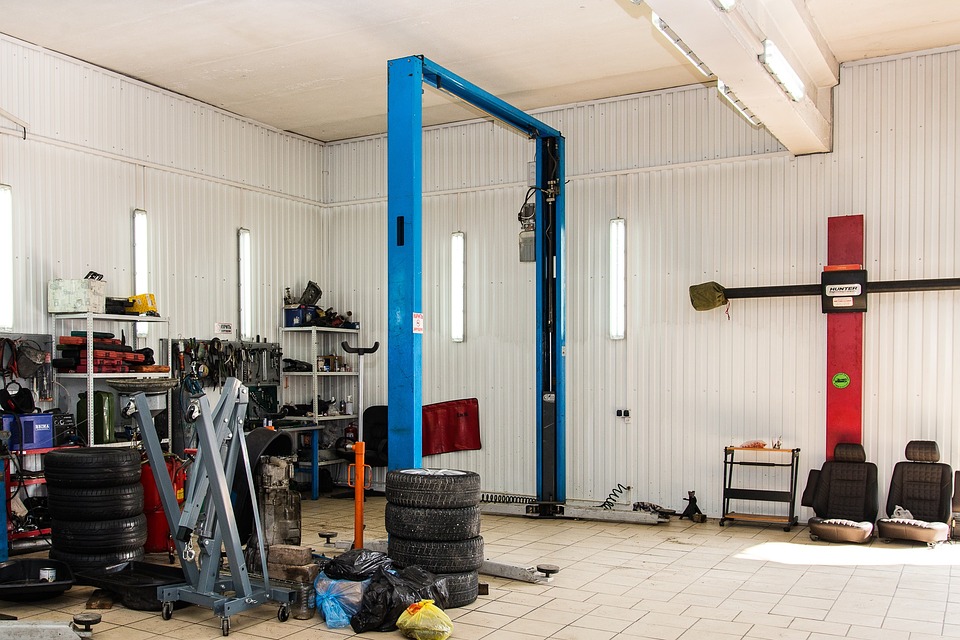 Service-urile auto din România pregătite să angajeze chinezi! Vezi de ce?