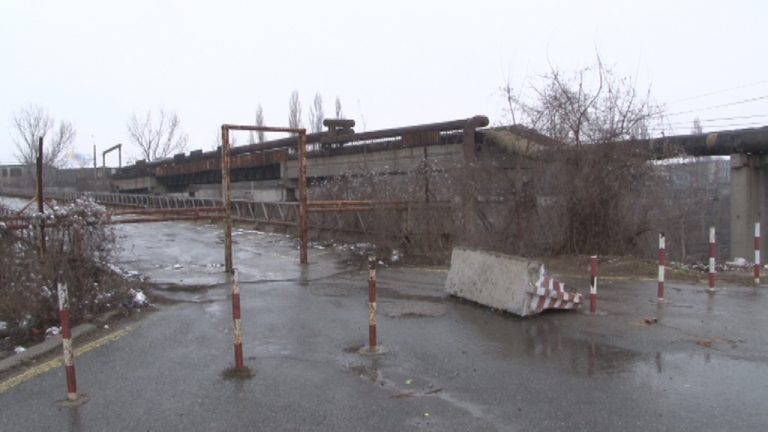 2,7 milioane de lei aruncaţi pe apa sâmbetei la Ploieşti. Vezi lista proiectelor sistate!