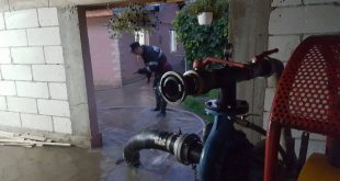 Prahovenii cu locuinţe afectate de inundaţii şi alunecări vor primi ajutoare de urgenţă