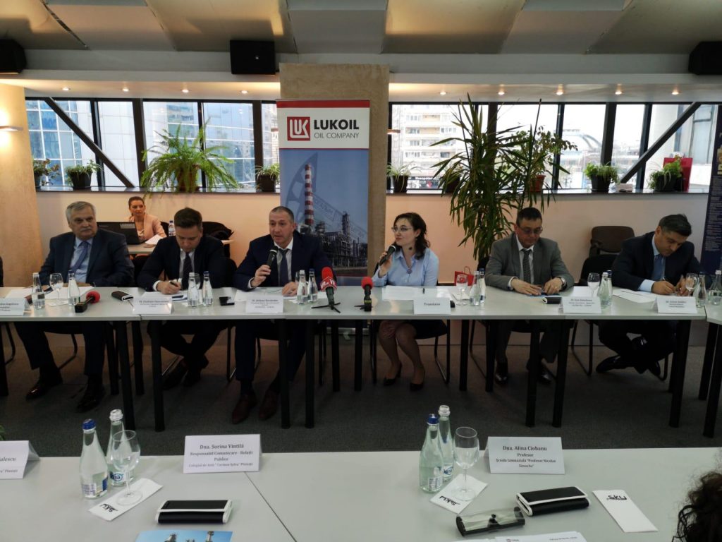 VIDEO-Lukoil oferă 50.000 de dolari într-un concurs de proiecte cu impact social în România