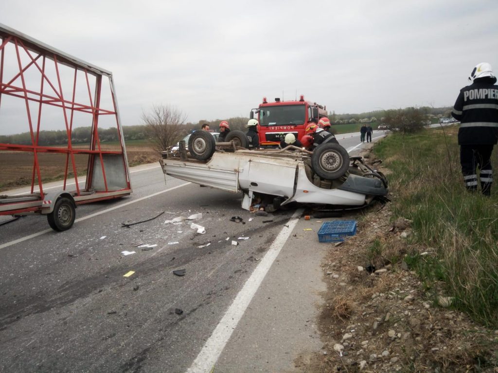 Video şi Foto-Un mort şi un rănit grav într-un accident, la Stănceşti, în Prahova