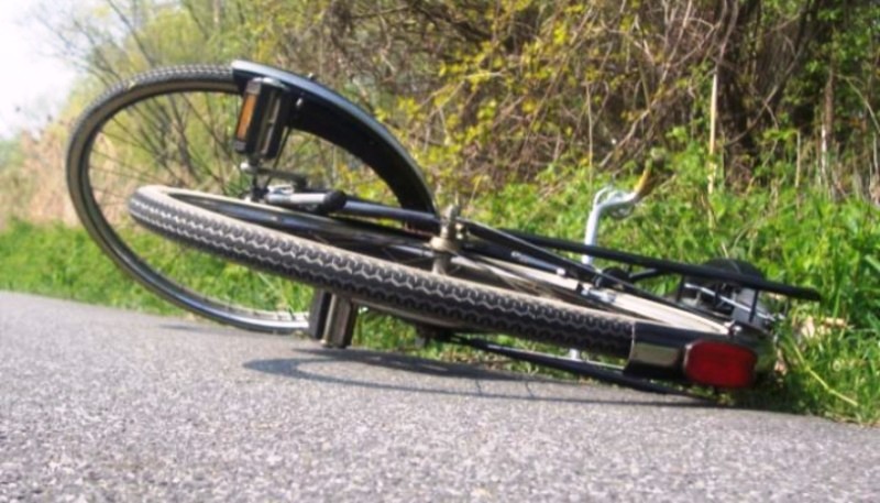 Un biciclist a decedat în urma unui accident rutier pe drumul dintre Mizil şi Fulga