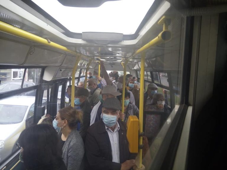 Relaxarea a umplut la refuz mijloacele de transport în comun din Ploieşti