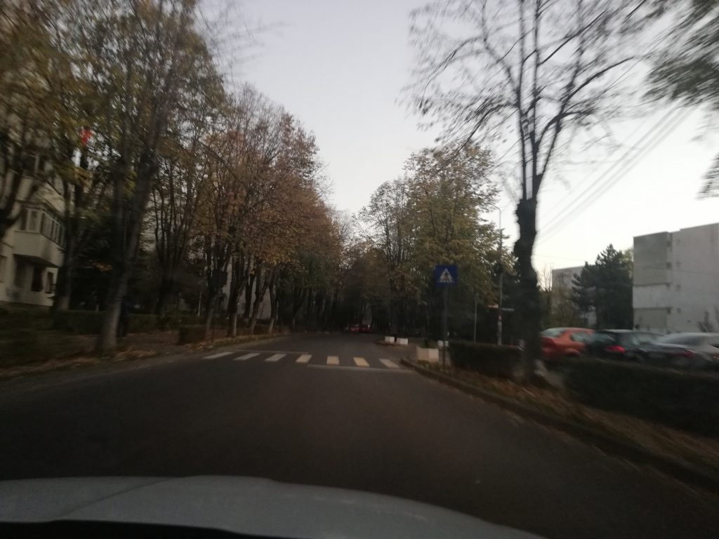 Un motociclist a fost accidentat pe strada Cameliei din Ploiesti