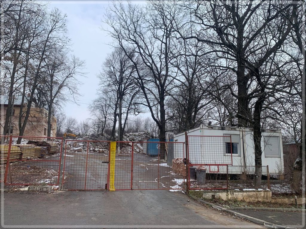 Lucrări în ritm de melc pentru modernizarea secţiei de recuperare medicală neuromotorie a Spitalului Urlaţi