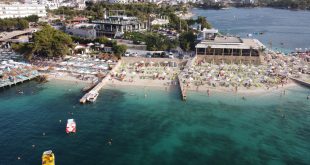 Video-Vacanţă la Marea Ionică: Cum am petrecut în Ksamil, pe riviera albaneză şi în Parga, bijuteria Greciei!